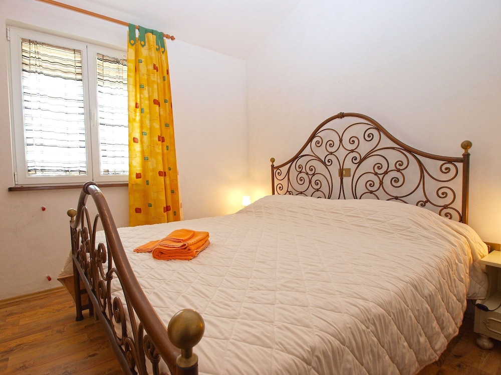 Standard House, 2 Bedrooms (0314)