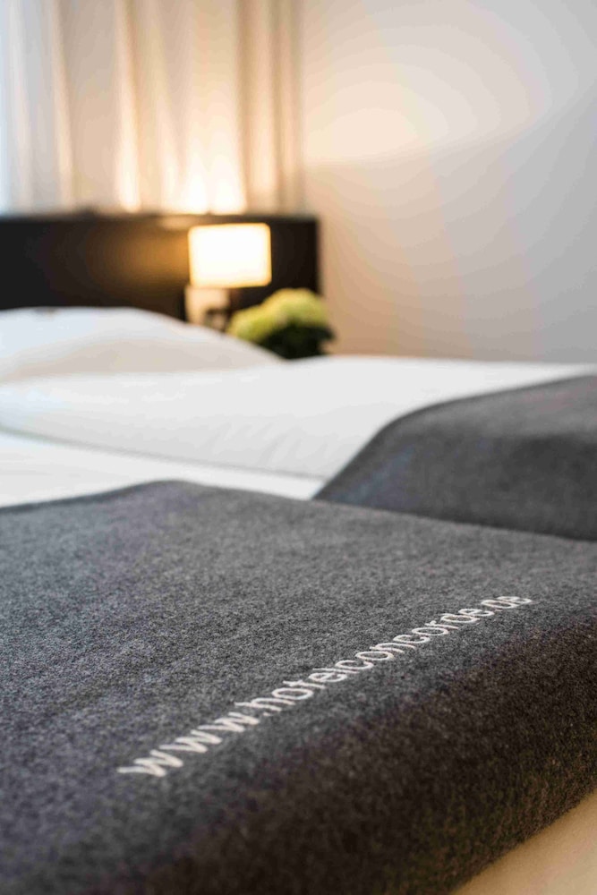 Standard Double or Twin Room - Photo 4