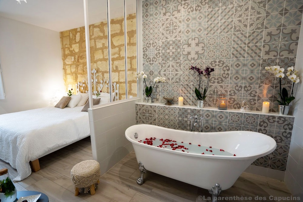 Romantic Double Room, Courtyard View photo 1