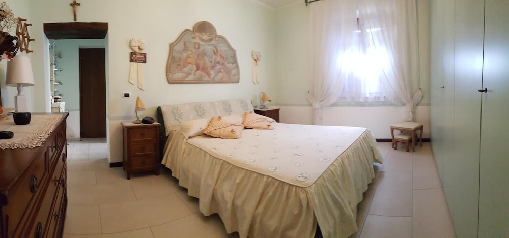 Classic Double Room, Mezzanine photo 3