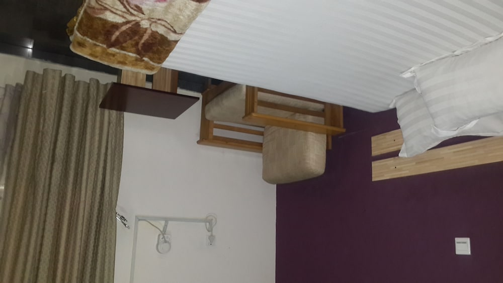 Executive Room, 1 Bedroom, Refrigerator, City View photo 1