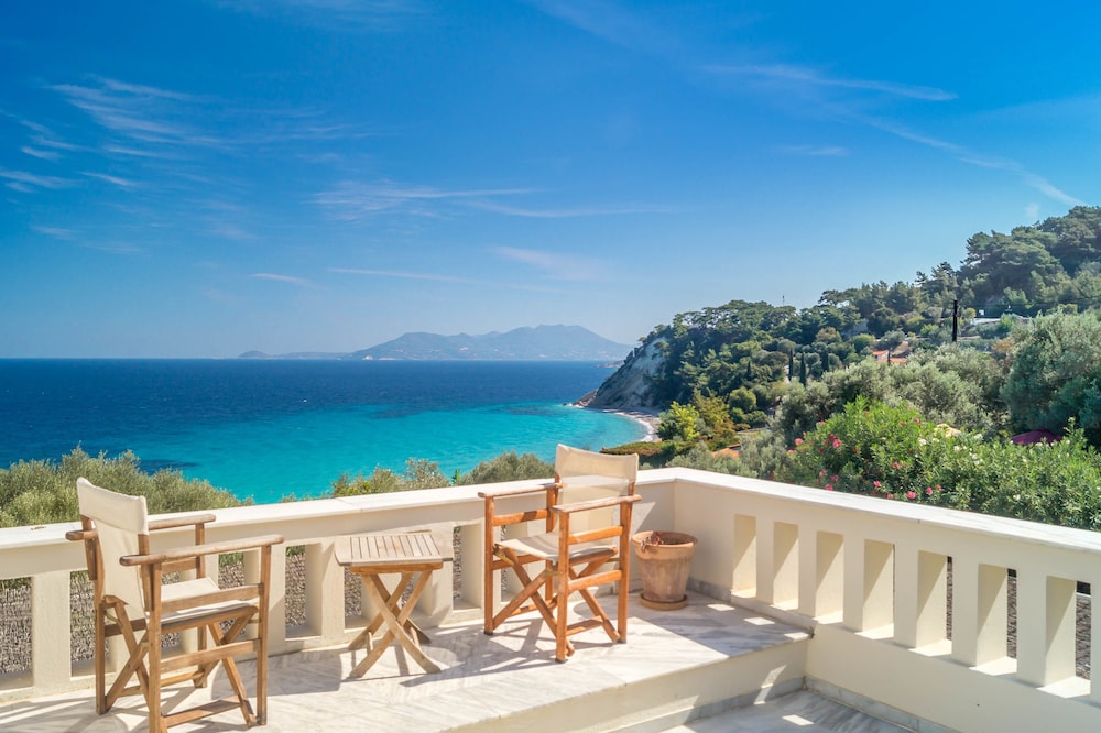 Suite, Sea View