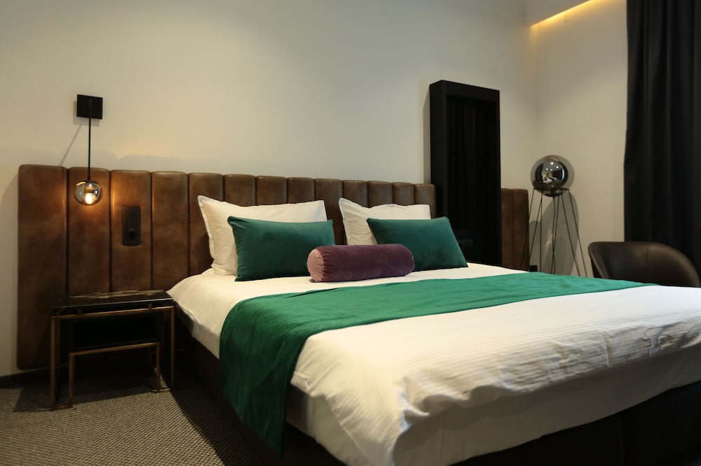 Deluxe Double Room, 1 Double Bed, City View photo 2