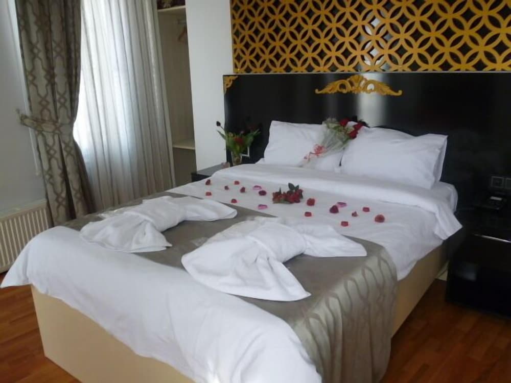 Double or Twin Room photo 2