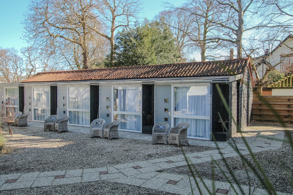Garden Room photo 3