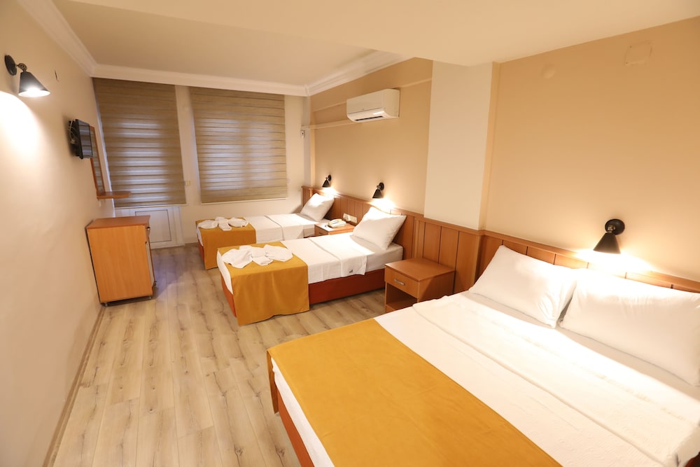 Family Double or Twin Room photo 2