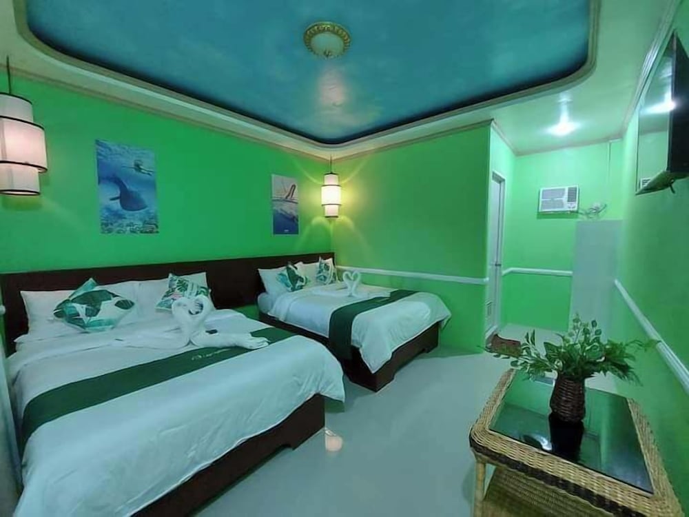 Executive Quadruple Room photo 1