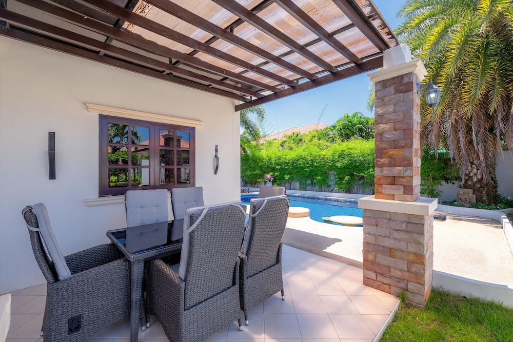 Standard Villa, 3 Bedrooms, Non Smoking, Kitchen - Photo 6