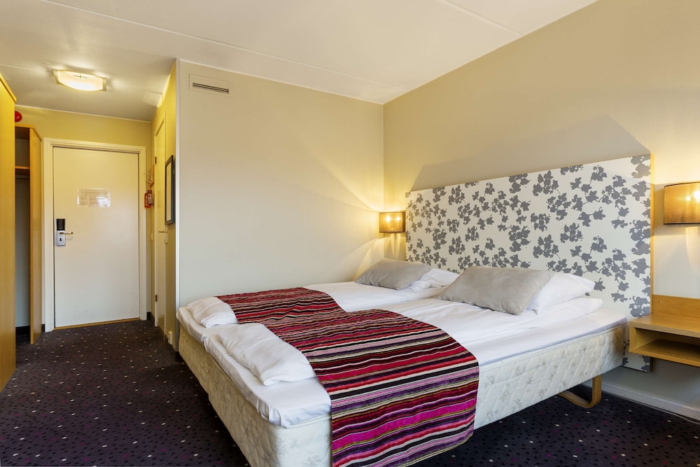 Standard Twin Room photo 3