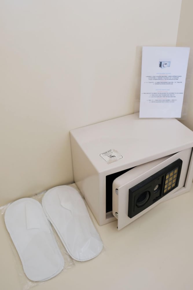 Standard Double Room Single Use photo 3