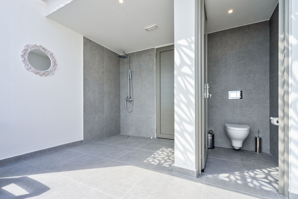 Superior Double with Roof Top Jacuzzi - Photo 6