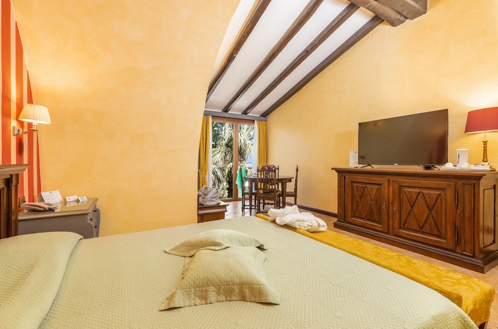 Executive Double Room - Photo 2