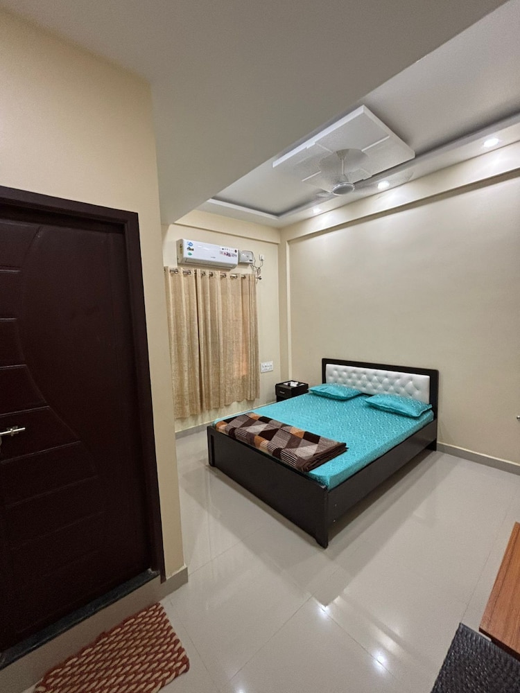 Deluxe Room - Photo 3