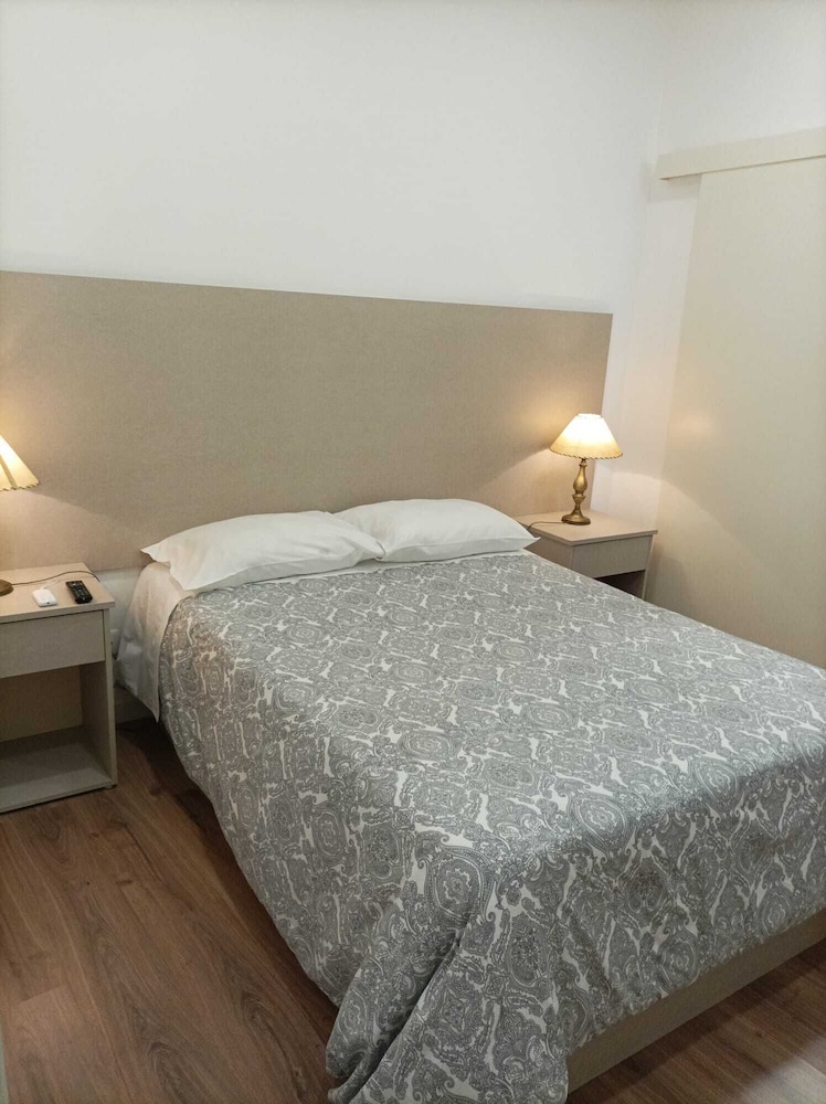 Basic Room, without window
