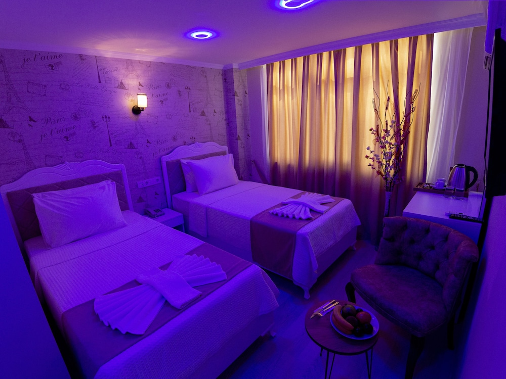 Standard Twin Room photo 3