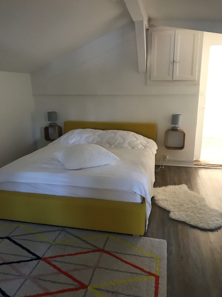 Double Room (Jaune) photo 1