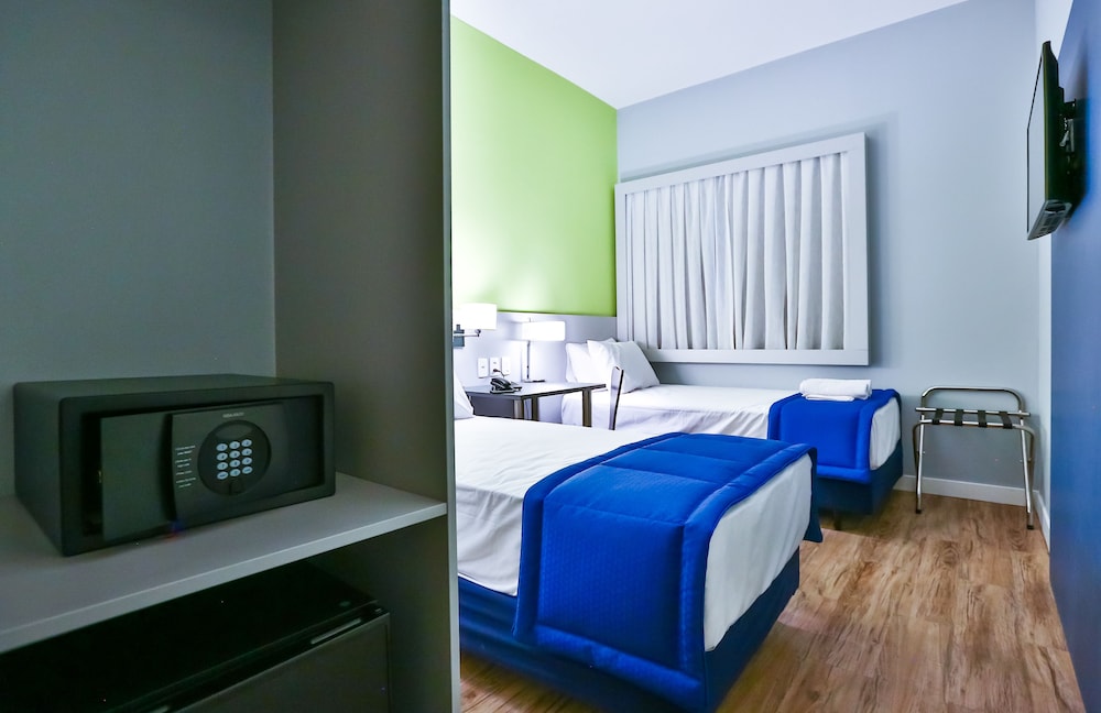 Standard Room, 2 Twin Beds photo 2