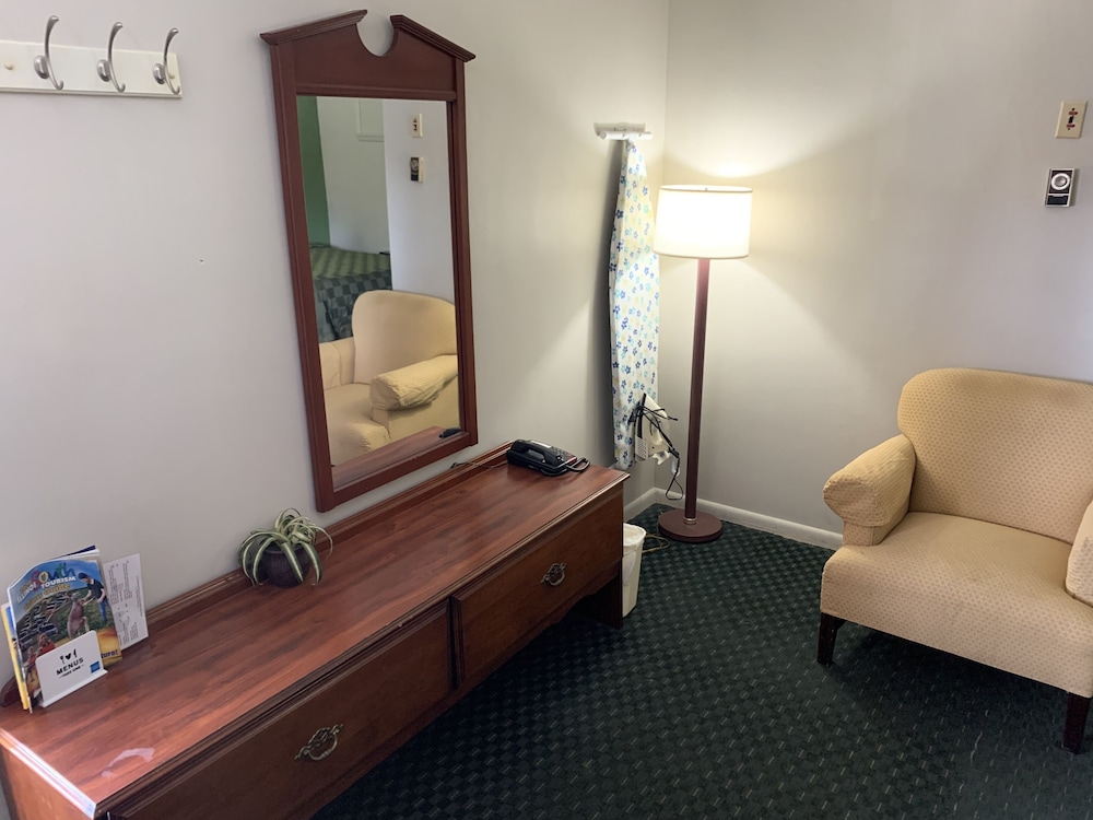 Deluxe Room, 2 Double Beds photo 2