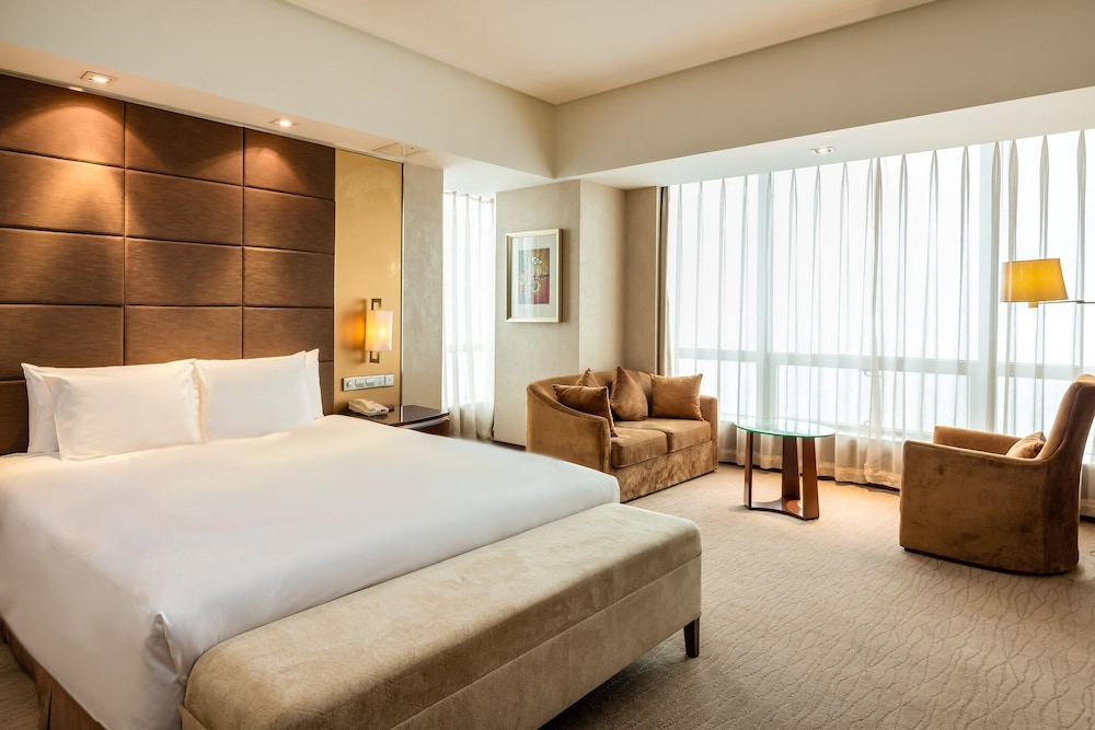 Suite, 1 Bedroom - Photo 3