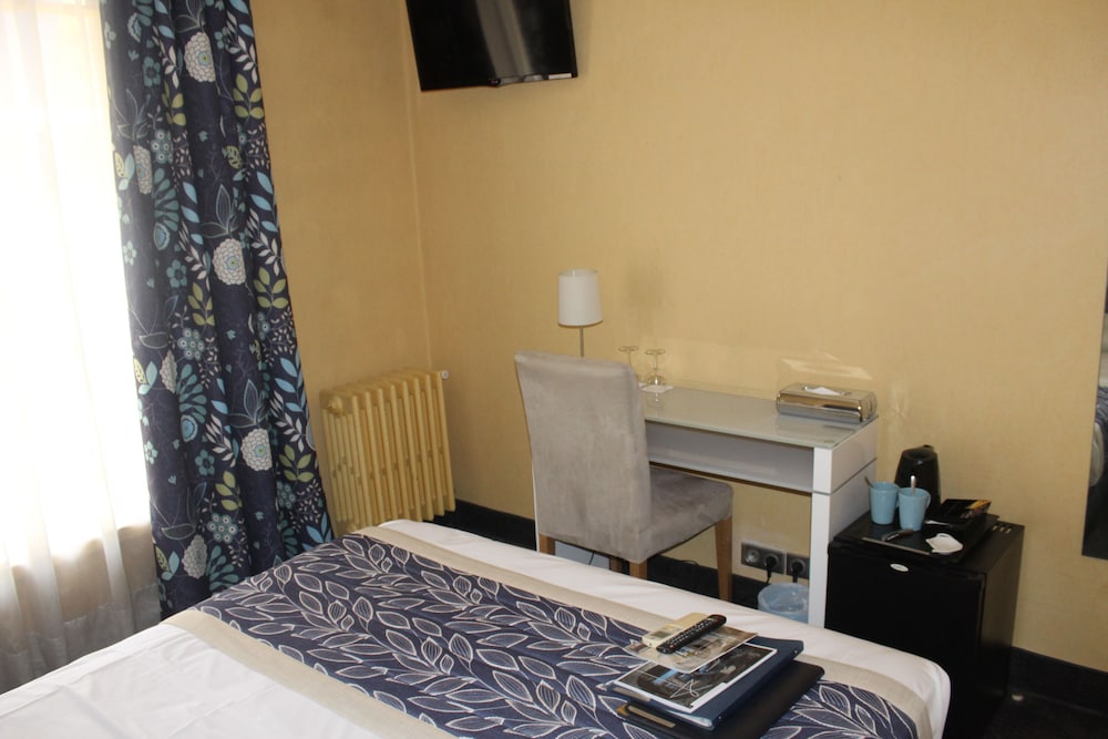 Standard Double Room photo 3