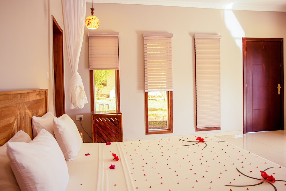 Basic Double Room, Garden View photo 3