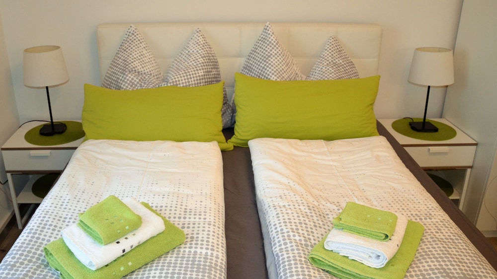 Comfort Double Room, 1 Bedroom, Garden View (Green/Grey Nr 4) photo 1