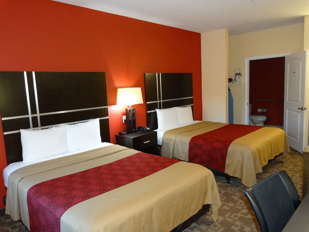 Basic Double Room photo 1