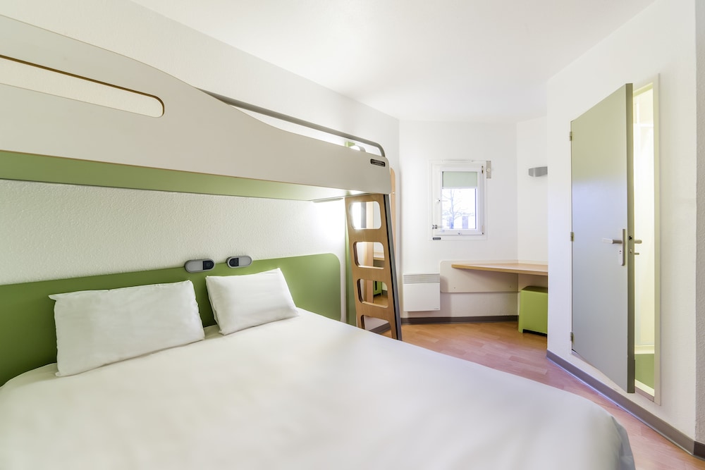 Triple Room, Multiple Beds photo 2