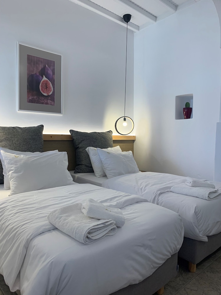 Comfort Double or Twin Room, Pool View