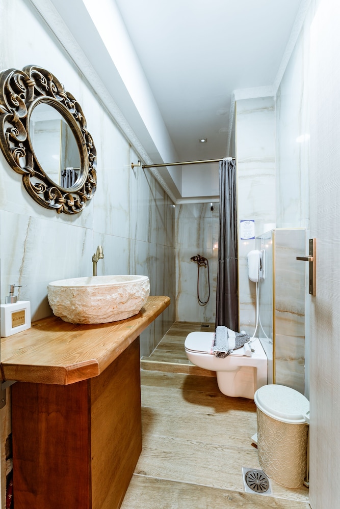 Double Room - Photo 22