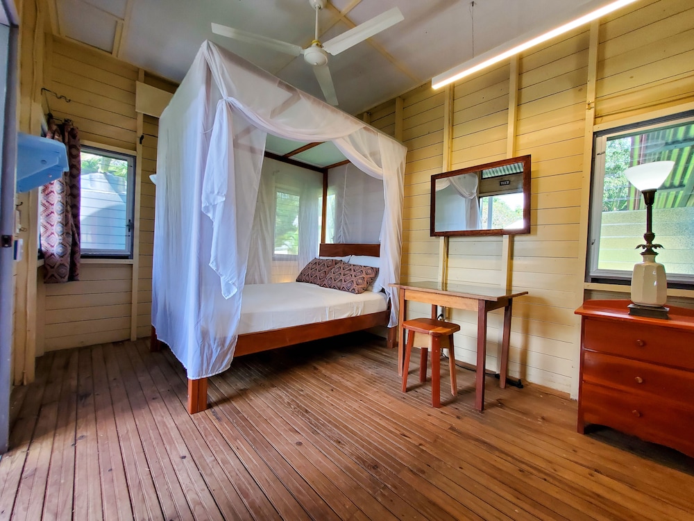 Aqua Cabana - Private Jungle Cabana, Ensuite Bathroom, & Hammocks photo 2