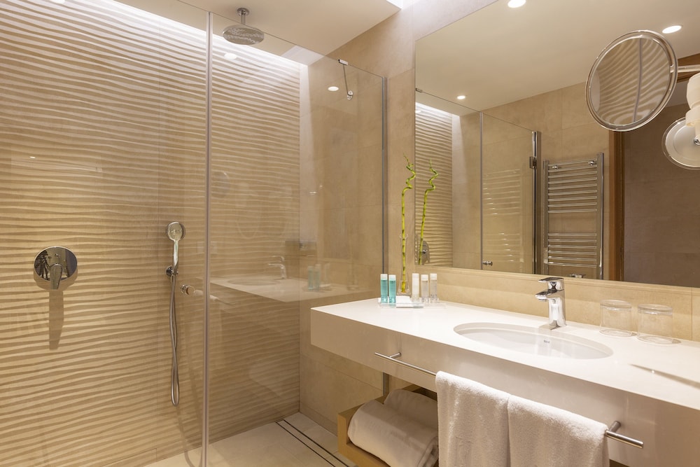 Triple Room, Balcony (2 adults + 1 child)