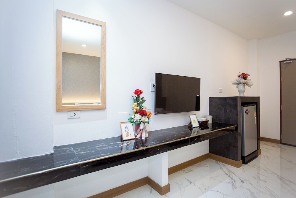 Standard Twin Room - Photo 12