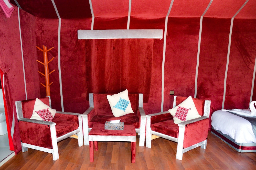 Luxury Tent photo 2