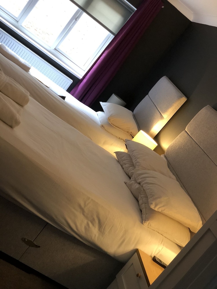 Family Quadruple Room photo 2
