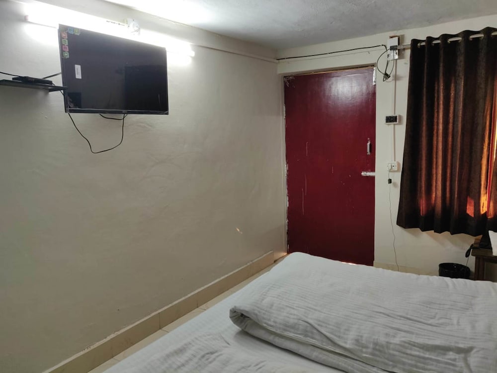 Deluxe Room, 1 Double Bed photo 2