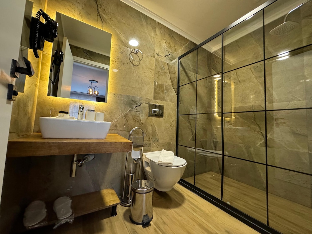 Superior Room, Sea View - Photo 25
