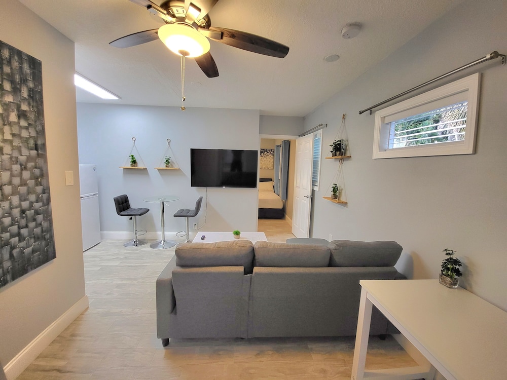 Comfort Suite - Photo 1