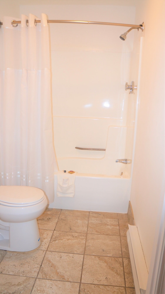 Single Room, 1 King Bed - Photo 15