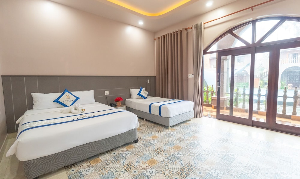 Premium Triple Room, Pool View - Photo 1