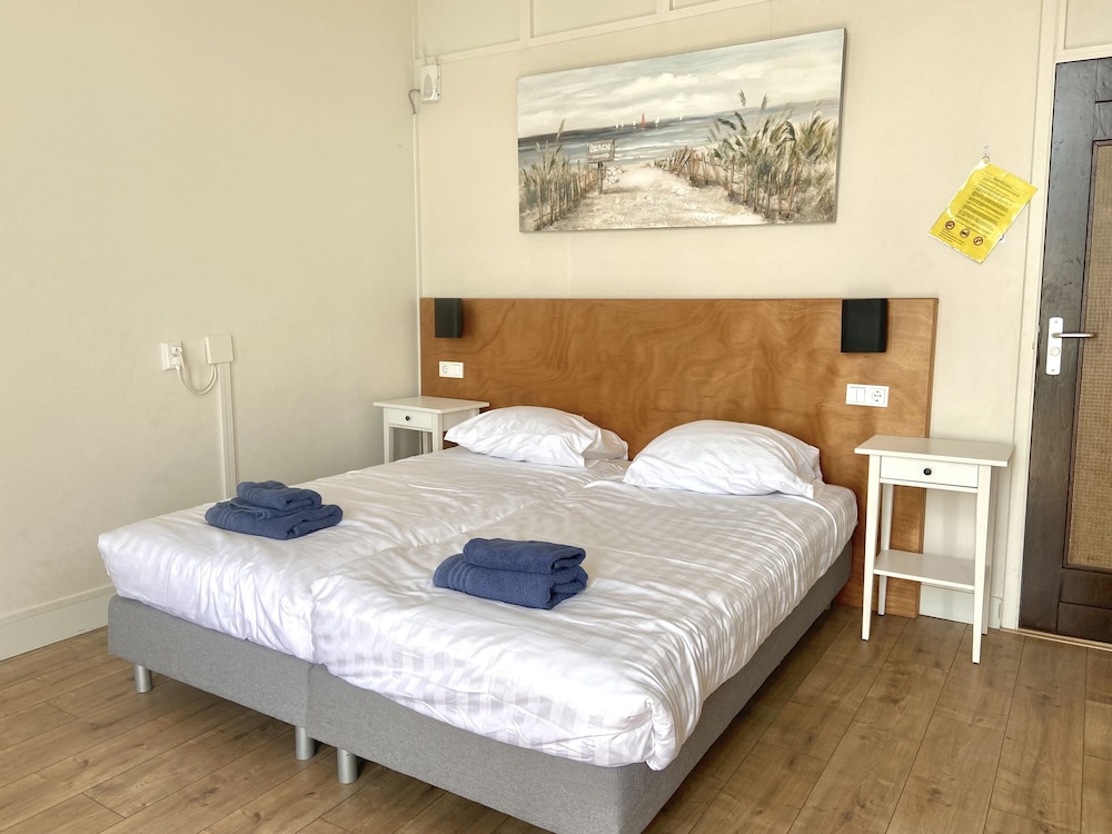 Comfort Quadruple Room, Balcony, Garden View