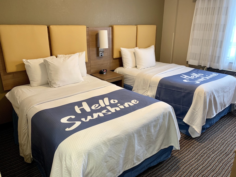 Room, 2 Double Beds, Non Smoking photo 3