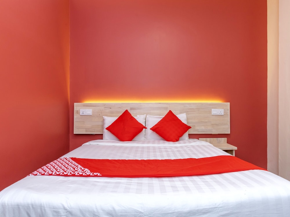 Premium Double Room, 1 King Bed photo 3