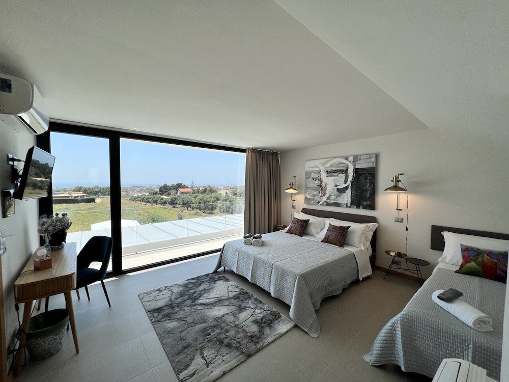 Luxury Triple Room, Balcony, Sea View