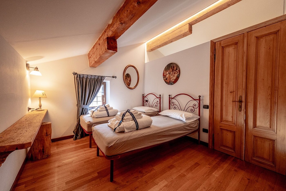 Quadruple Room - Photo 9