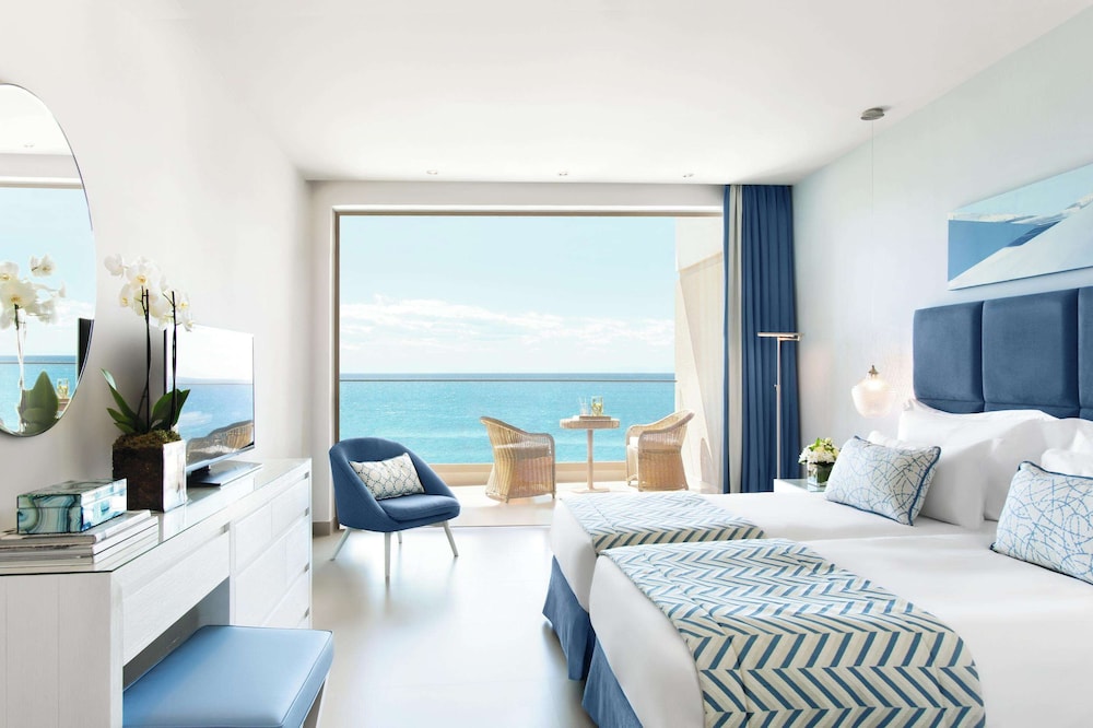 Family Room, Sea View