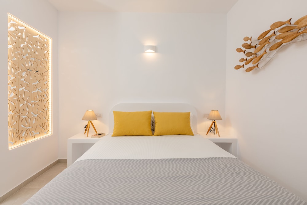 Deluxe Room, Balcony - Photo 6