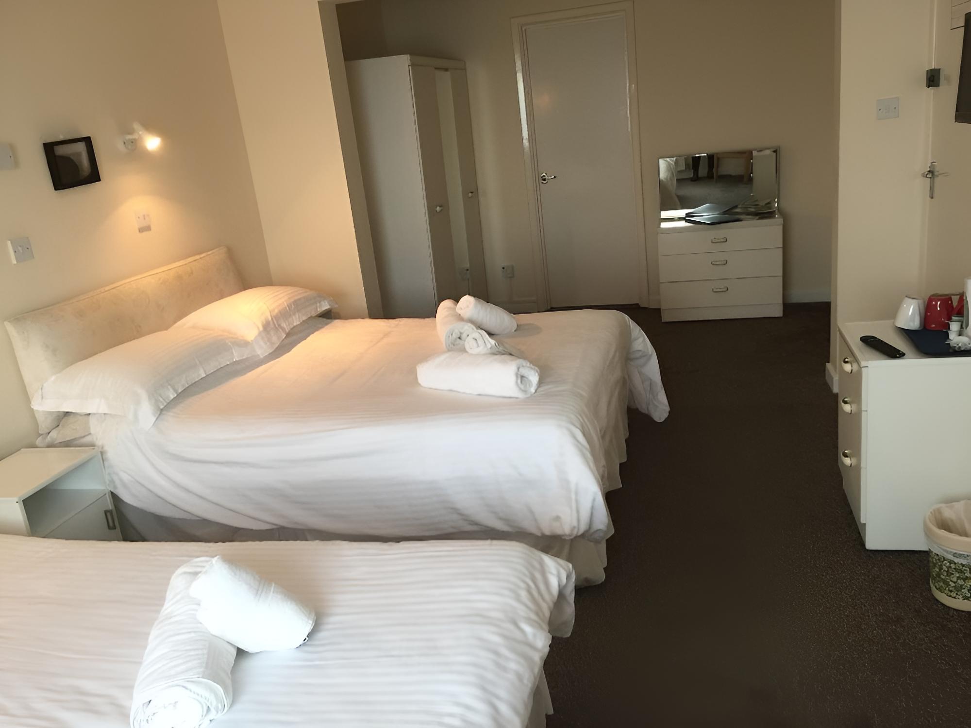 Superior Twin Room photo 2