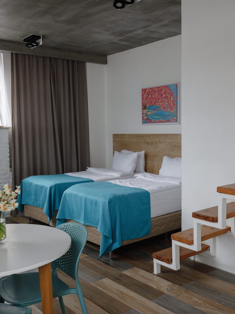 Apartment With Twin Beds