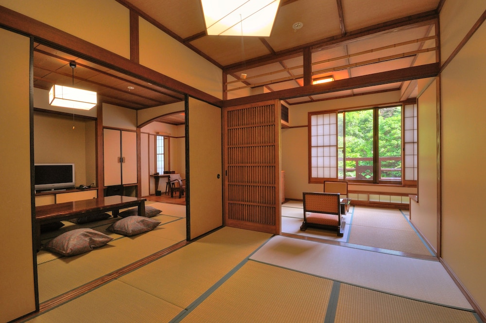 Japanese Style Room as two serial room